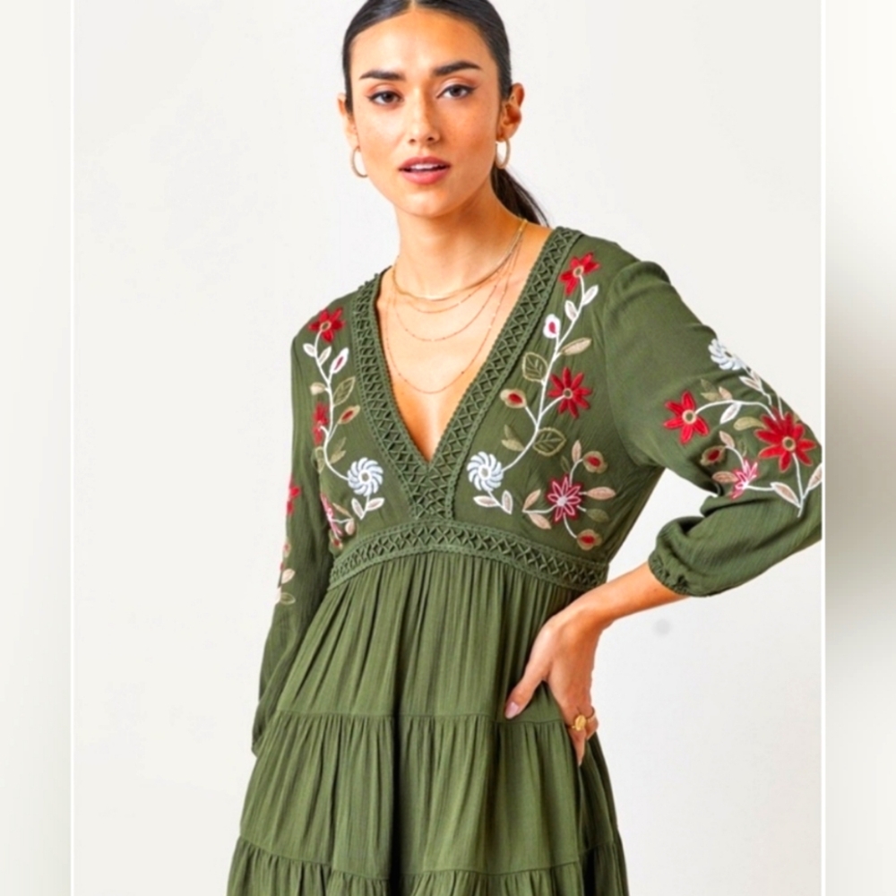Francesca's Collections Embroidered Green Dress with Floral Design